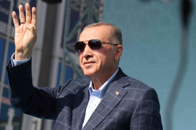 Cumhurbaşkanı Erdoğan: "Yeri Geldiğinde Gövdemizi Namlulara Siper Ettik"