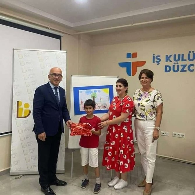 Belediyede Personelinin Çocukları Yarıştı