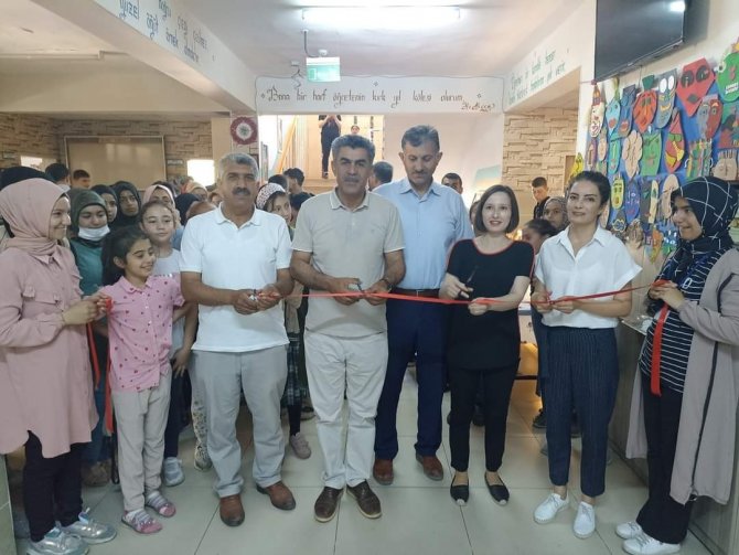 Kovancılar’da Öğrenciler El Becerilerini Yıl Sonu Sergisinde Beğeniye Sundu