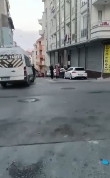 Hafıza Kaybı Yaşayan Kadını Tedavi Etmek İçin Silahlı Saldırı Düzenlendiler
