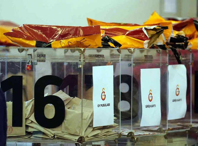 Galatasaray Seçiminde Oy Sayma İşlemi Başladı