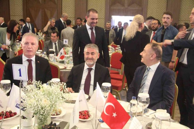 Hazine Ve Maliye Bakanı Nebati Gaziantep’te Konuştu