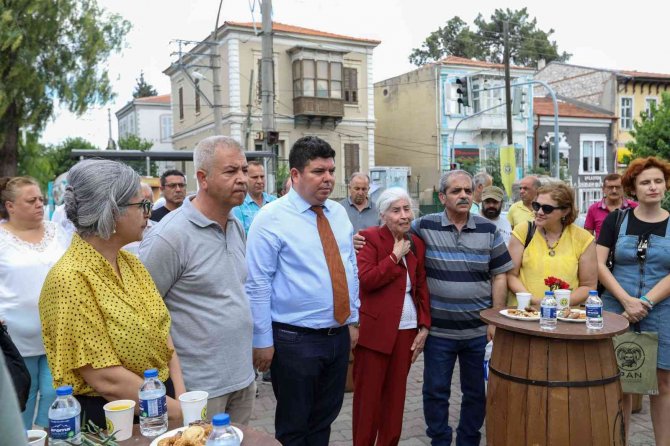 Buca’nın Efsanevi Şairi Unutulmadı