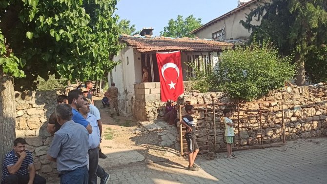 Kuzey Irak’ta Sözleşmeli Er Şehit Düştü