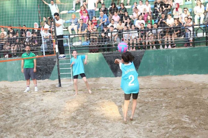 162 Takım Plaj Voleybolu Turnunvasında Yarışacak