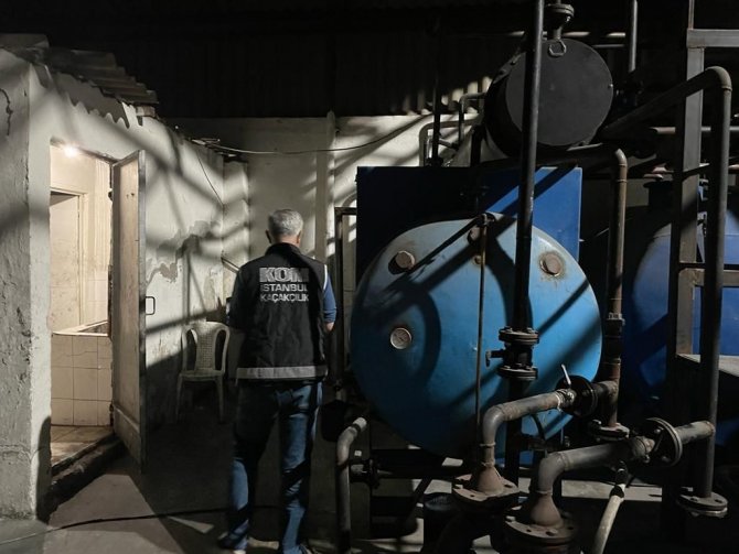 İ̇stanbul’da Kaçak Akaryakıt Operasyonu: 20 Bin Litre Ele Geçirildi