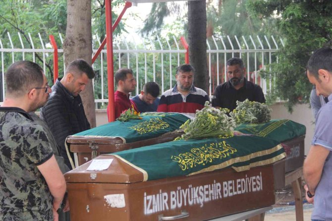 İ̇zmir’deki Köpek Cinayetinde Hayatını Kaybeden 3 Kişi Defnedildi
