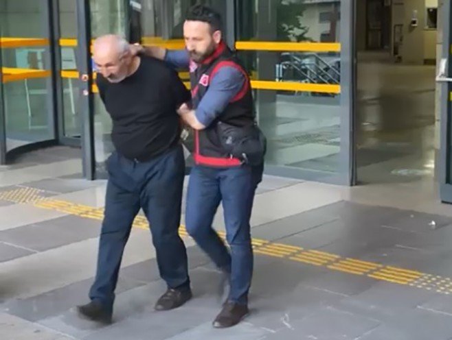 Caniden Şok İfade: "Uyarmamıza Rağmen Köpek Beslemeye Devam Ettiler"