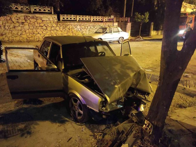 Jandarmadan Kaçarken Kaza Yaptı