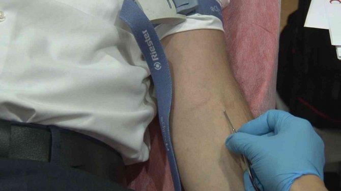 Kartal’da Lise Öğrencileri Kan Ve Kök Hücre Bağış Kampanyası Düzenledi