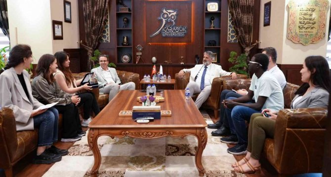 Kbü’ye Yökak’tan Ödül