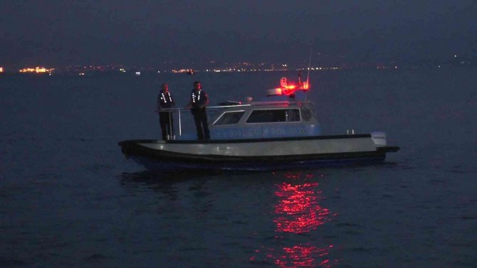 Denizde Kadın Cesedi Bulundu