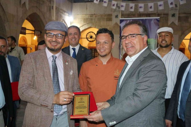 ‘Yöresel Yemeğin Yeniden Yorumlanması’ Etkinliğinde Lezzet Şovu