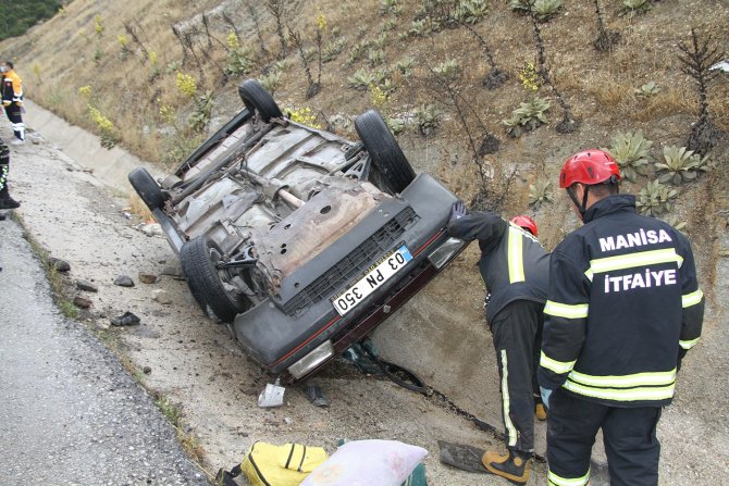 Yağışlı Havada Kontrolden Çıkan Otomobil Takla Attı: 2 Yaralı