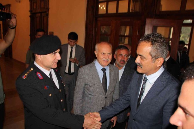 Bakan Özer Müjdeyi Bilecik’te Verdi