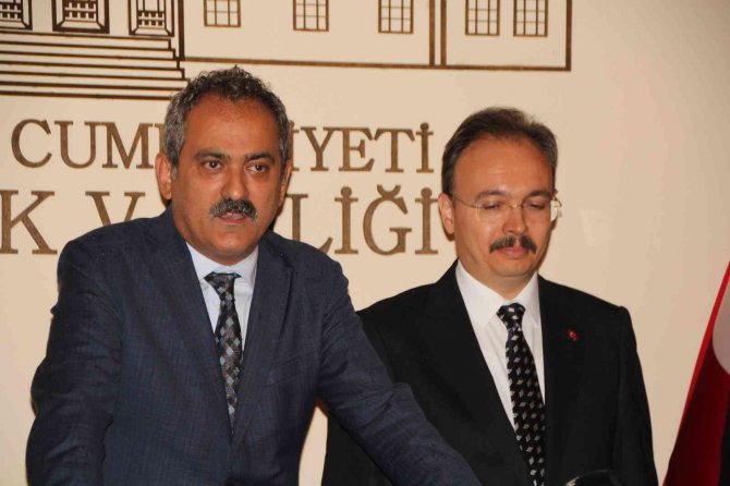 Bakan Özer Müjdeyi Bilecik’te Verdi