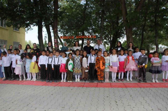 Miniklerinden ‘Okuma Bayramı’ Etkinliği