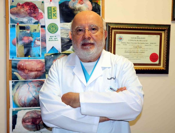 Kadın Hastanın Karnından 16,9 Kiloluk Dev Kitle Çıktı, 40 Yıllık Doktor Bile Şaşırdı