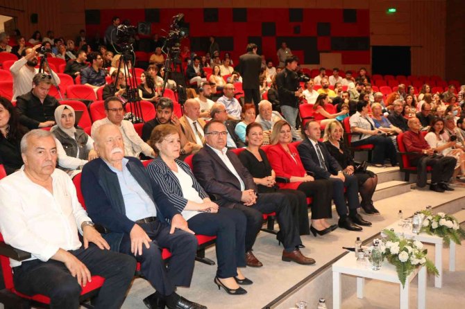Yaşam Öyküsünü Anlattığı “Bekleyiş” En İyi Belgesel Film Ödülü Aldı