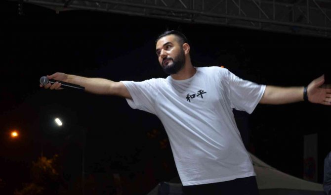 Bafra’da Gençler Rap Müziğe Doydu