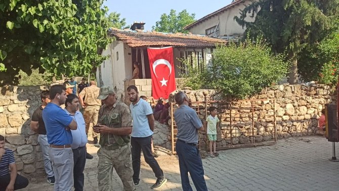 Kuzey Irak’ta Sözleşmeli Er Şehit Düştü