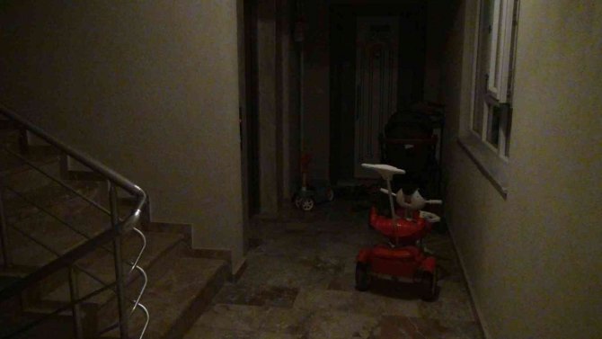 Komşu Kavgasını Ayırayım Derken Başına Gelmeyen Kalmadı