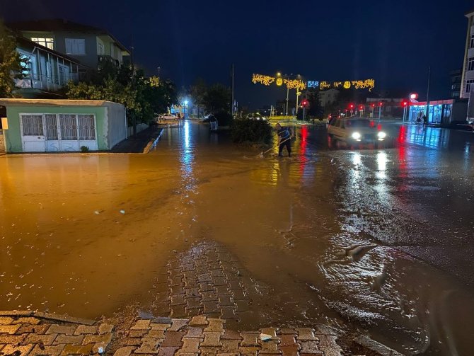Tokat’ta Sağanak Yağış Etkili Oldu