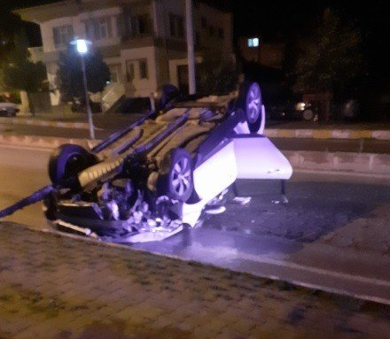 Tavşanlı’da Bir Otomobil Takla Attı: 1 Yaralı