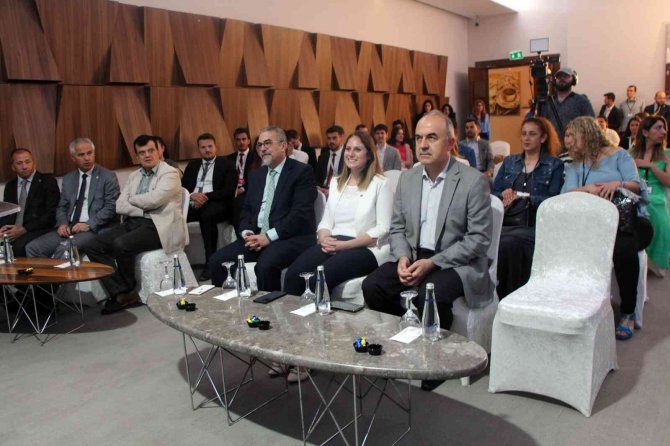 Yalova’da Stajyer Avukatlar Yarıştı