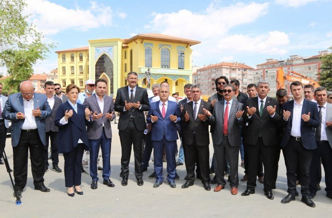 Kütahya’da ’Zafer Meydanı Yenileme’ Projesinde Temel Atıldı