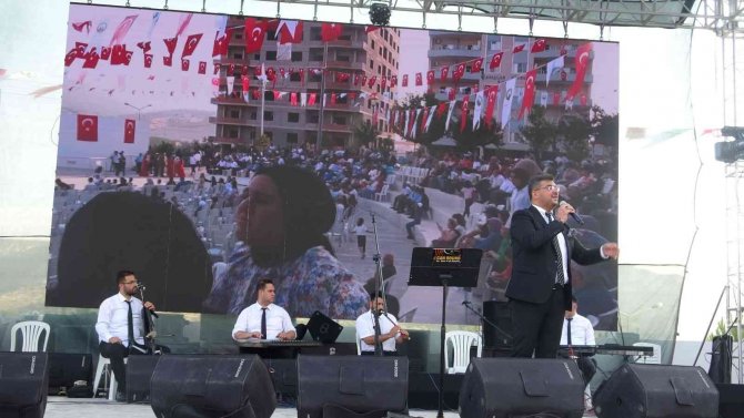 Mardin’de 16. Kiraz Festivali Başladı
