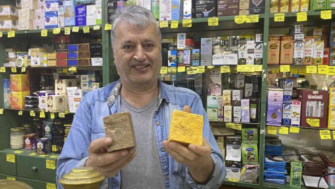 Alerji Ve Uyuza İyi Geliyor, Aktarlar Taleplere Yetişemiyor