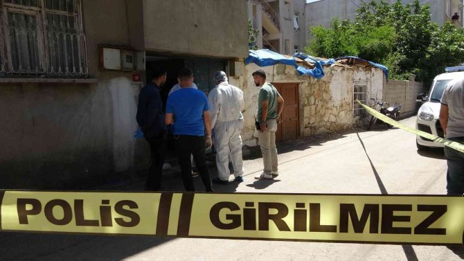 Sokağı Kötü Kokular Sarınca Acı Olay Ortaya Çıktı