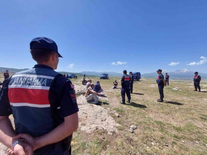 Jandarma Dağlarda Çoban Eğitiminde