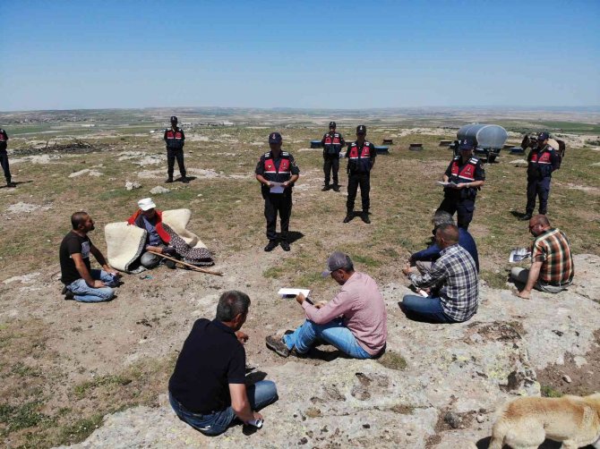 Jandarma Dağlarda Çoban Eğitiminde