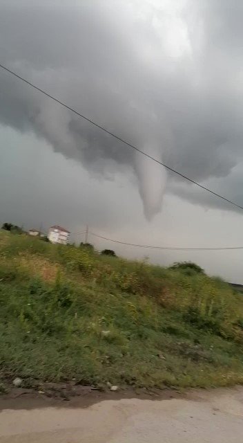 Amasya’da Hortum Ve Sel Dehşeti Kamerada