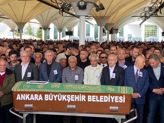 Ankara’da Selde Hayatını Kaybeden İ̇lkay Yiğit’in Son Sözleri, "Hakkınızı Helal Edin, Ben Zannediyorum Kurtulamayacağım" Oldu
