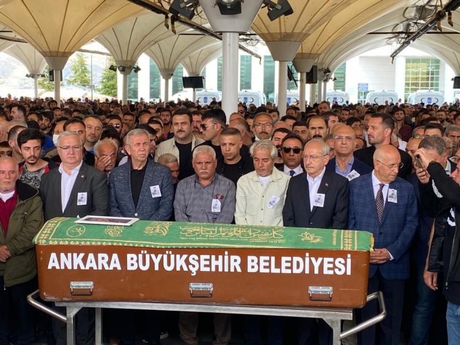 Ankara’da Selde Hayatını Kaybeden İ̇lkay Yiğit’in Son Sözleri, "Hakkınızı Helal Edin, Ben Zannediyorum Kurtulamayacağım" Oldu