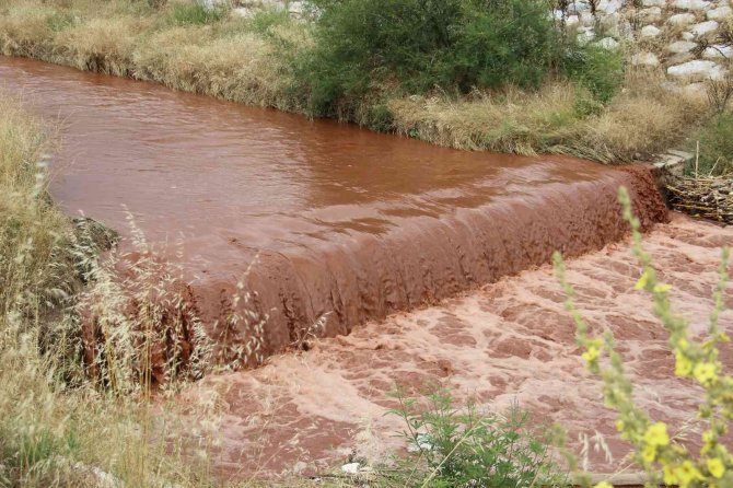 Selden Sonra Aydın’da Akarsuların Rengi Değişti