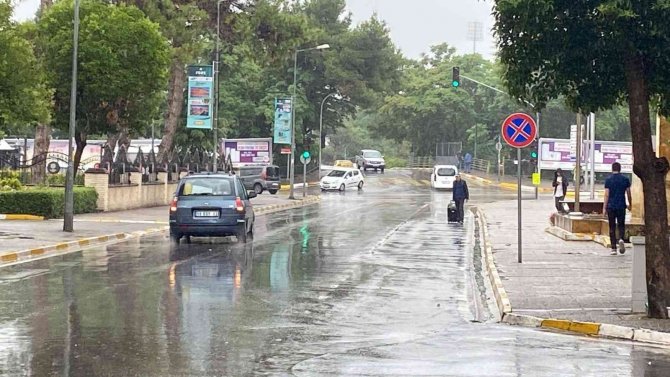 Yaz Yağmuru Balıkesir’de Etkili Oldu