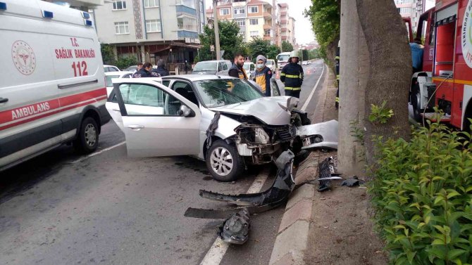 Çorlu’da Otomobil Beton Direğe Çarptı: 1 Ölü