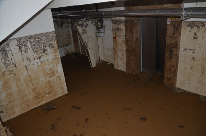 Osmancık’taki Sağanak Su Baskınlarına Neden Oldu