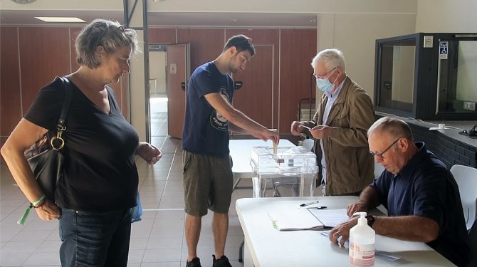 Fransa’da Halk, Milletvekili Seçimleri İçin Sandık Başında