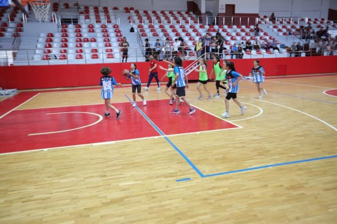 Bayraklı’da Yaz Spor Okulları Başlıyor