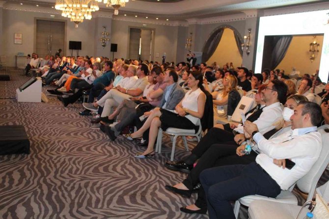 İ̇stanbul’da 3 Gün Süren ‘Full Face Congress’ Toplantısına Yoğun İlgi