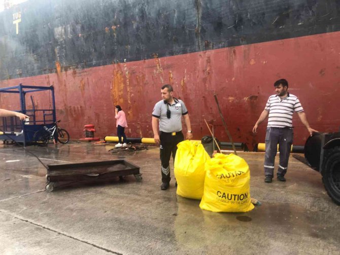 Denizi Kirleten Gemiye 4 Milyon 315 Bin 898 Tl Para Cezası Kesildi