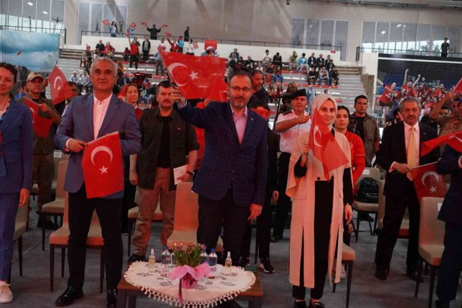 Atatürk Ve İ̇stiklal Yolu Yürüyüşü, Bakan Kasapoğlu’nun Katılımıyla Sona Erdi