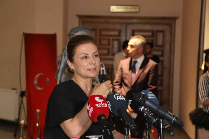 İ̇talyan Prensesi Cristina Trivulzio Belgiojoso’nun Çalışmalarının Yer Aldığı Sergi Açıldı