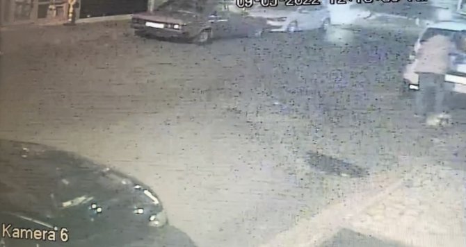 Sarıyer’de Silahlı Kavga Kamerada: Yol Kenarındaki Adam Vuruldu