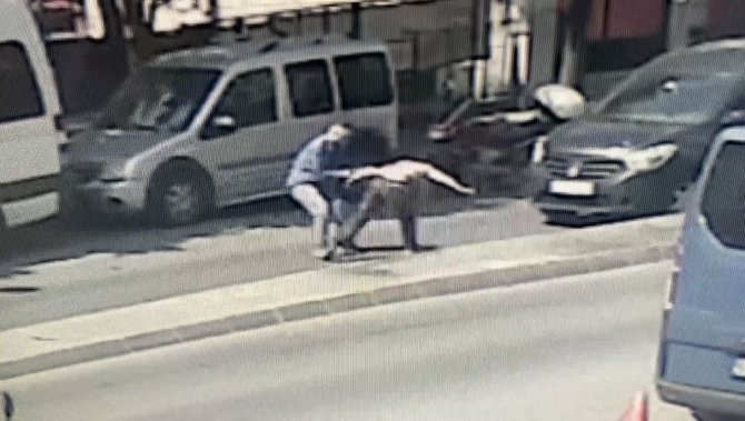 Engelli Genci Soydu, Kendini Yerden Yere Vurdu, Kamyonet Ezdi
